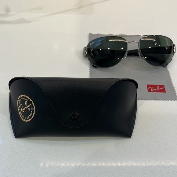 Ray Ban Sunglasses - Picture 7 of 8